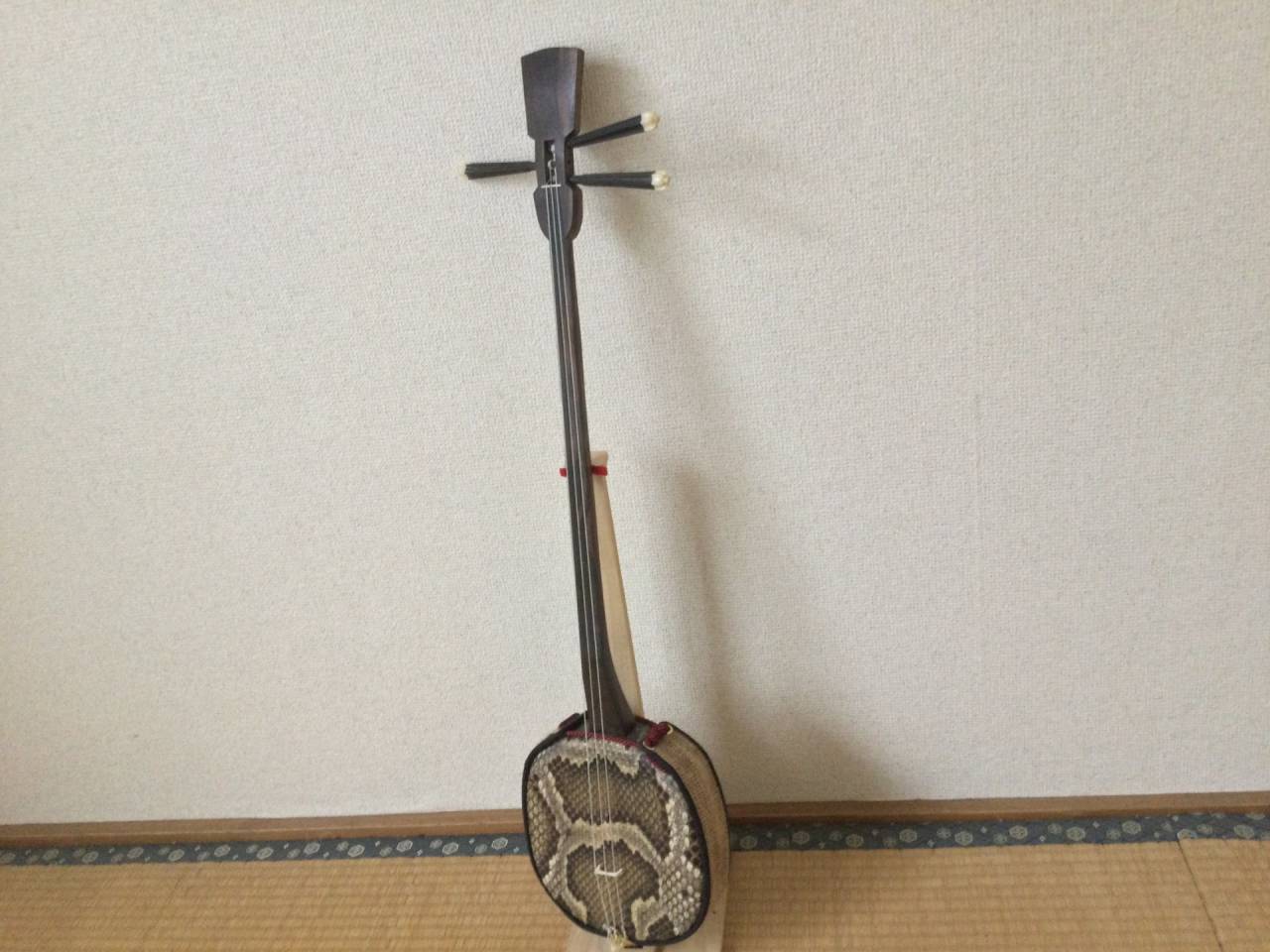 三線-えぞ三弦販売三線クオレ三線工房えぞ三弦　　貴重約60数年前の八重山ゆし木棹